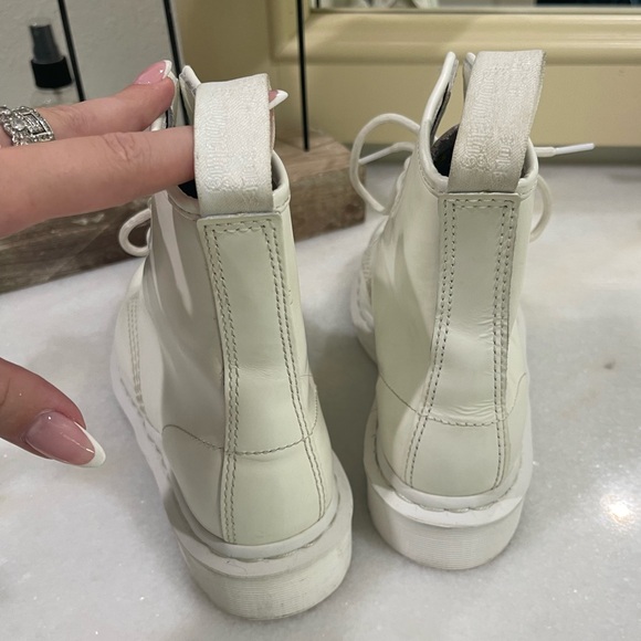 Original white doc martins - Picture 3 of 7
